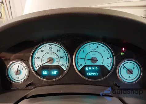 2010 Chrysler Town & Country Touring from USA, damaged, VIN 2A4RR5D13AR271245